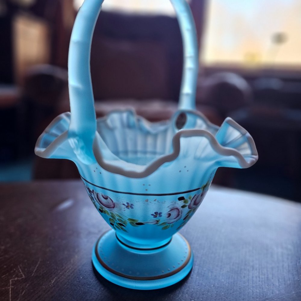 Fenton Charleton Collection Glass Hand Decorated Roses White Crested Frosted